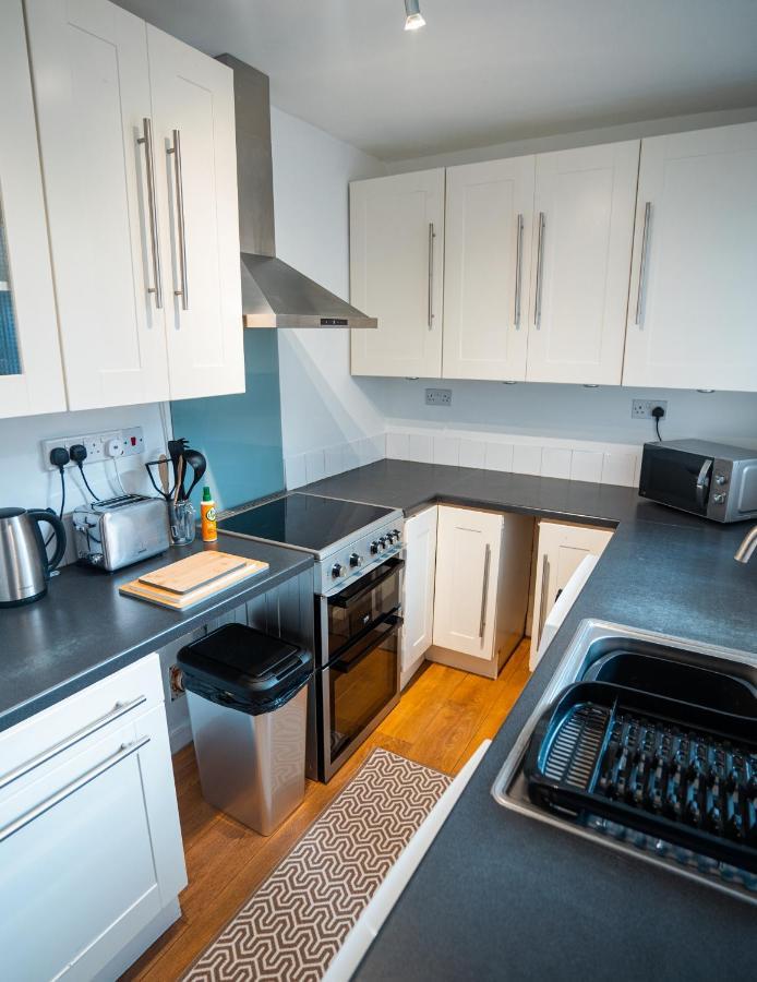 Comfortable House In Nuneaton Sleeps5 Free Parking Good Amenites Eksteriør billede